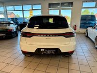 Gebraucht Porsche Macan 245 PS (180 kW) 2021 Pure white SUV