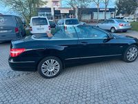 Gebraucht Mercedes E220 170 PS (125 kW) 2011 Schwarz Cabrio