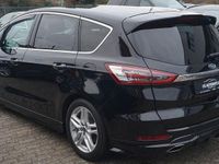 Gebraucht Ford S-MAX Titanium 209 PS (153 kW) 2017 Schwarz Van / Kleinbus
