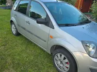 Gebraucht Ford Fiesta 60 PS (44 kW) 2007 Silber Kleinwagen
