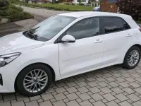 Gebraucht Kia Rio DREAM-TEAM Edition 99 PS (72 kW) 2017 Weiß Kleinwagen