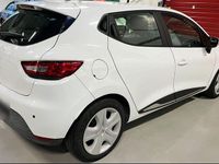 Gebraucht Renault Clio IV Authentique 73 PS (53 kW) 2015 Weiß Kleinwagen
