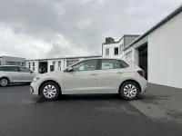 Gebraucht VW Polo Life 95 PS (69 kW) 2024 Ascotgrau Kleinwagen