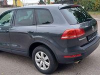 Gebraucht VW Touareg Terrain Tech 245 PS (180 kW) 2013 Grau SUV