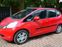 Gebraucht Honda Jazz Trend 90 PS (66 kW) 2009 Rot Kleinwagen