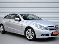 Gebraucht Mercedes E200 Elegance 184 PS (135 kW) 2010 Silber Coupé