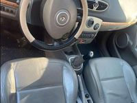 Gebraucht Renault Clio II Initiale 111 PS (81 kW) 2006 Braun Limousine