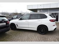 gebraucht BMW X5 xDrive30d M Sport StandHZG AHK Navi Leder