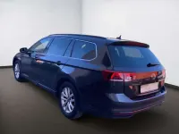 Gebraucht VW Passat Business 150 PS (110 kW) 2024 Grau Kombi