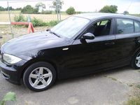 Gebraucht BMW 116 122 PS (89 kW) 2009 Schwarz Kleinwagen