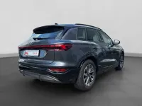 Gebraucht Audi Q6 e-tron S-Line 185 kW (252 PS) 2025 Grau SUV