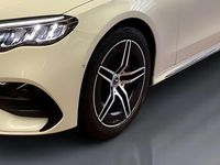 Gebraucht Mercedes E300 AMG 313 PS (230 kW) 2024 Weiß Limousine