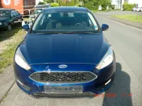 Używany Ford Focus 120 KM (88 kW) 2016 Niebieski Sedan/Limuzyna