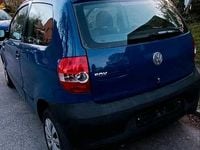 Second-hand VW Fox 55 CP (40 kW) 2005 Albastru Hatchback