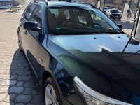 Gebraucht BMW 530 231 PS (169 kW) 2007 Grün Kombi