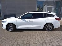 Gebraucht Ford Focus ST-Line X 155 PS (114 kW) 2024 Frostweiß Kombi