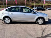 Gebraucht Ford Focus 116 PS (85 kW) 2008 Silber Limousine