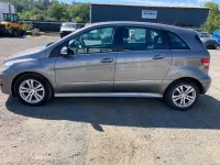 Gebraucht Mercedes B180 109 PS (80 kW) 2011 Grau Kleinwagen