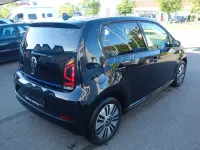 Gebraucht VW e-up! 61 kW (83 PS) 2025 Deep black Kleinwagen
