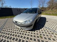Gebraucht Peugeot 206 60 PS (44 kW) 2000 Silber Limousine