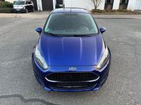 Gebraucht Ford Fiesta 82 PS (60 kW) 2016 Blau Limousine