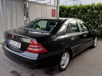 Gebraucht Mercedes 200 136 PS (100 kW) 2003 Schwarz Limousine