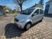 Gebraucht Mercedes Vaneo 125 PS (91 kW) 2003 Silber Van / Kleinbus