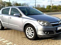 Gebraucht Opel Astra Sport 105 PS (77 kW) 2006 Silber Limousine