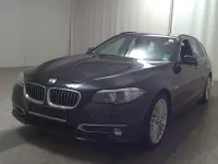 Gebraucht BMW 520 Performance 190 PS (139 kW) 2017 Black sapphire metallic (metallic) Kombi