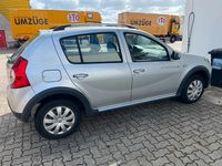 Gebraucht Dacia Sandero 87 PS (63 kW) 2010 Silber Kleinwagen