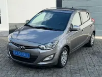 Gebraucht Hyundai i20 Trend 86 PS (63 kW) 2013 Grau Kleinwagen