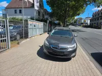 Gebraucht Opel Astra Design Edition 160 PS (117 kW) 2011 Grau Kombi