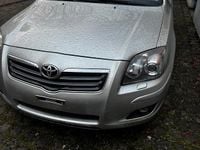 Gebraucht Toyota Avensis 177 PS (130 kW) 2006 Silber Kombi