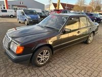 Gebraucht Mercedes E200 118 PS (86 kW) 1989 Grau Limousine