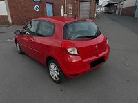 Gebraucht Renault Clio IV 75 PS (55 kW) 2013 Rot Kleinwagen