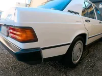 Gebraucht Mercedes 190 122 PS (89 kW) 1988 Weiß Limousine