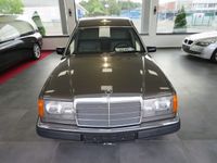 gebraucht Mercedes 230 124T Rappold Bestattungswagen / Leichenwagen