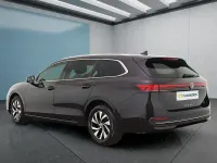 Gebraucht VW Passat 150 PS (110 kW) 2025 Schwarz Kombi