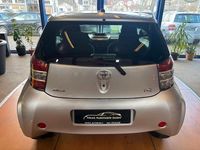 Gebraucht Toyota iQ 68 PS (50 kW) 2009 Silber Kleinwagen