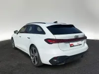 Gebraucht Audi A5 S-Line 299 PS (219 kW) 2025 Gletscherweiß metallic Kombi