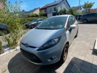 Gebraucht Ford Fiesta 82 PS (60 kW) 2011 Silber Kleinwagen