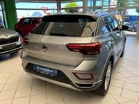 Gebraucht VW T-Roc Style 150 PS (110 kW) 2024 Silber SUV