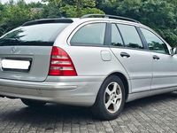 Gebraucht Mercedes C220 Classic 143 PS (105 kW) 2002 Silber Limousine