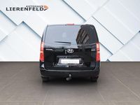 Gebraucht Hyundai H-1 Premium 170 PS (125 kW) 2011 Space black Van / Kleinbus