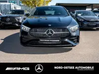 Gebraucht Mercedes A200 AMG 163 PS (119 kW) 2025 Kosmosschwarz metallic Limousine