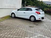 Używany Kia Ceed 116 KM (85 kW) 2008 Biały Hatchback