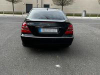 Gebraucht Mercedes E320 224 PS (164 kW) 2003 Schwarz Limousine