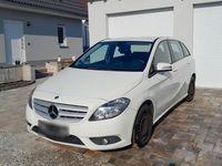 Second-hand Mercedes B180 122 CP (89 kW) 2013 Alb Monovolum