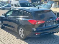 Gebraucht Ford Focus Cool & Connect 125 PS (91 kW) 2020 Schwarz Kombi