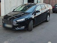 Gebraucht Ford Focus Titanium 120 PS (88 kW) 2016 Schwarz Limousine